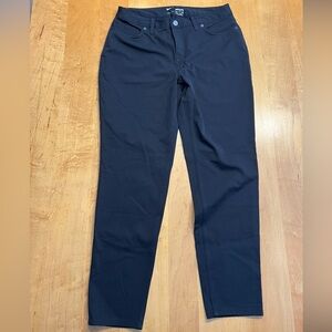 Women’s Nike Slim Fit Golf Pants - size 8